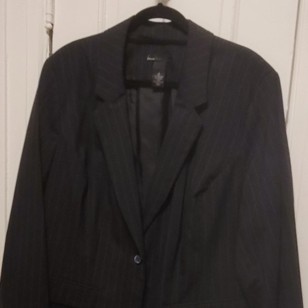 Lane Bryant Plus Size Women's Pant Suit (Navy Blue Pinstripe) (worn once)
